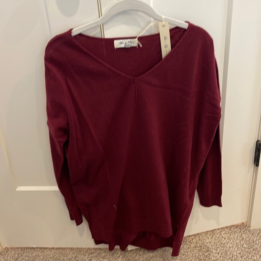 Maroon sweater
